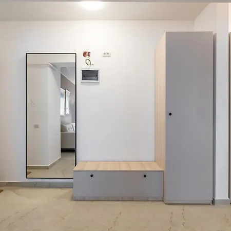 아파트 Spacious 606