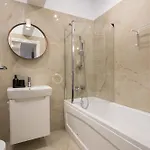 Spacious 606 公寓 布加勒斯特