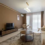 公寓 Spacious 606 布加勒斯特