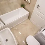 Spacious 606 *
