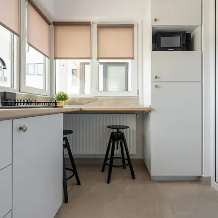Spacious 606 *