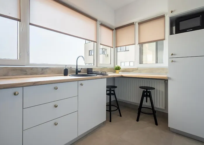 Spacious 606 *