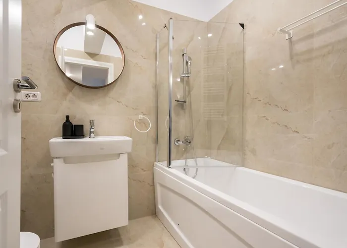 アパート Spacious 606 *