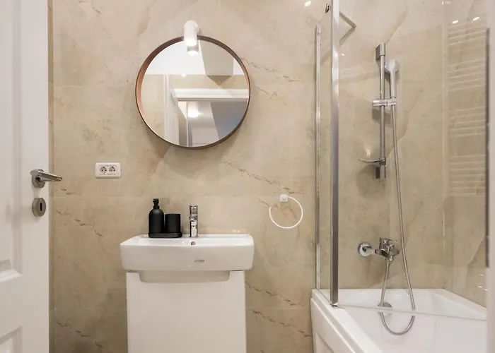 Apartament Spacious 606 *