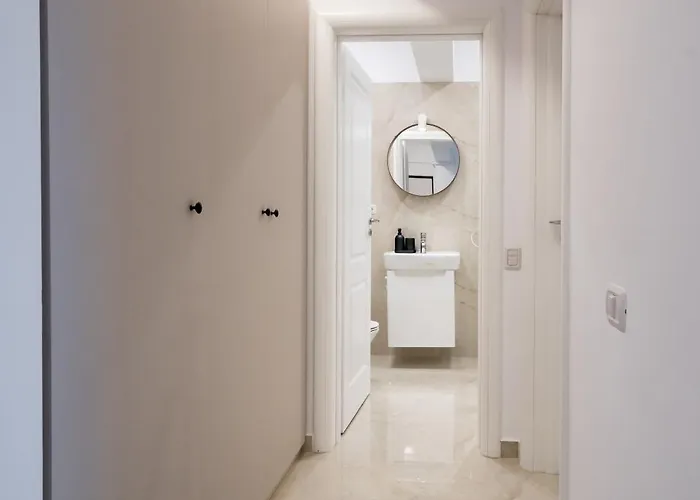 Spacious 606