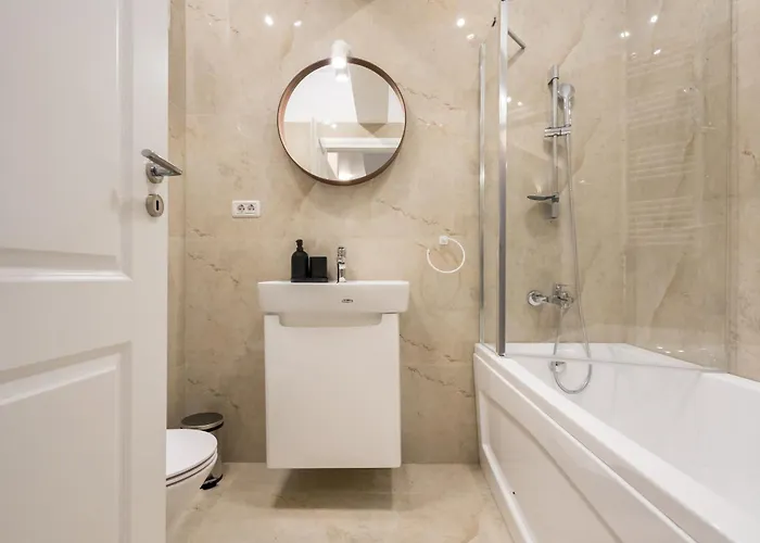 Spacious 606 * Bükreş